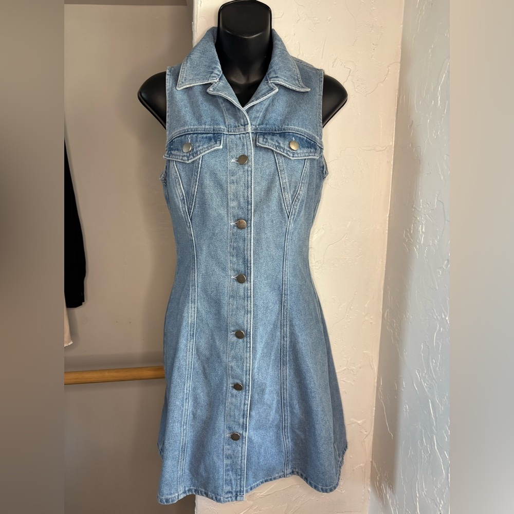 ASOS denim sleeveless Jean mini button down dress sz 8 like new